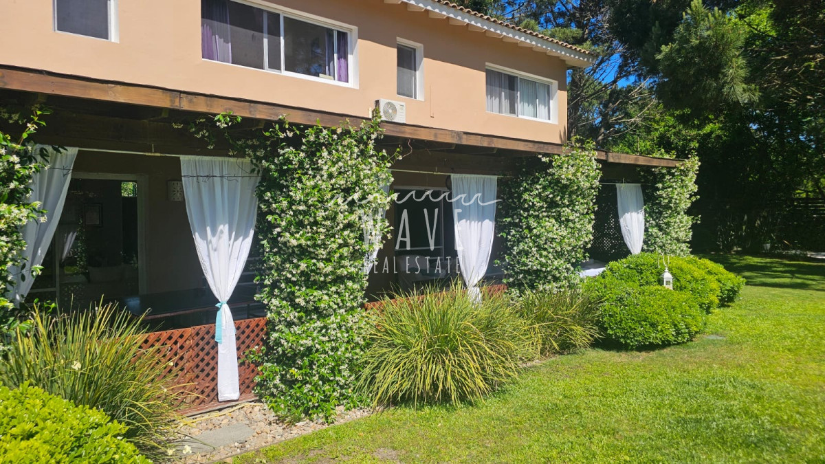 Casa ID.5461 - Venta Casa La Arbolada, Barrio Privado Punta del Este 