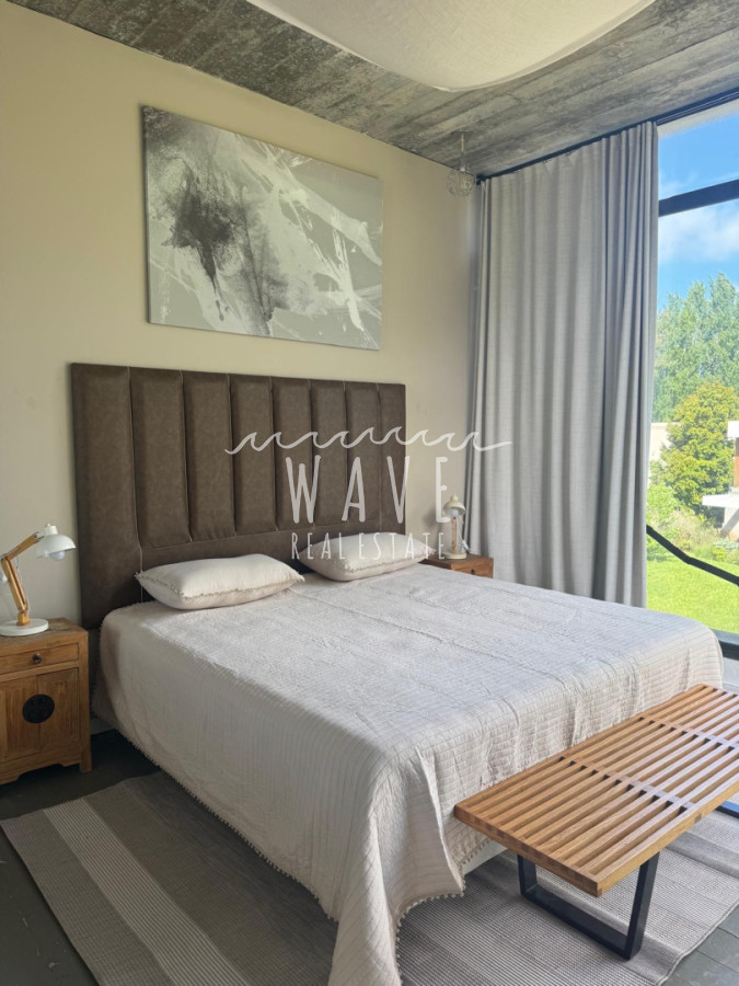 Casa ID.5443 - Venta de casa de 4 dormitorios en la venta en La Arbolada, Punta del Este