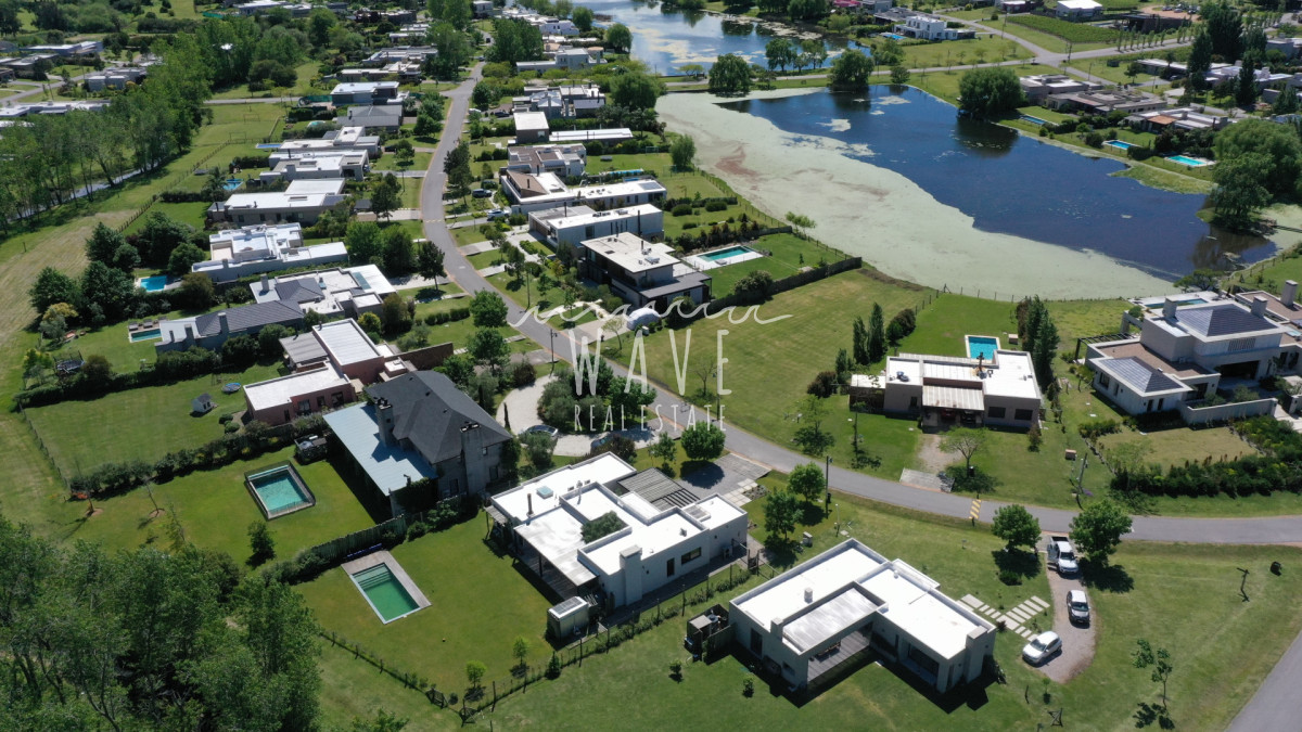 Casa ID.5126 - Venta, Casa de 3 dormitorios en Viñedos de la Tahona, Canelones