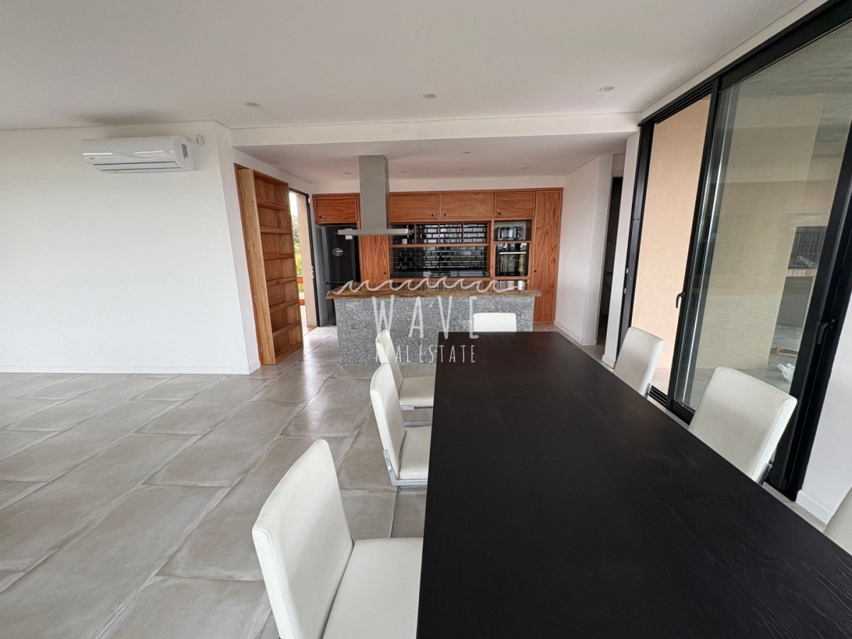 Casa ID.5194 - Venta de casa de 3 dormitorios en Santa Mónica, José Ignacio