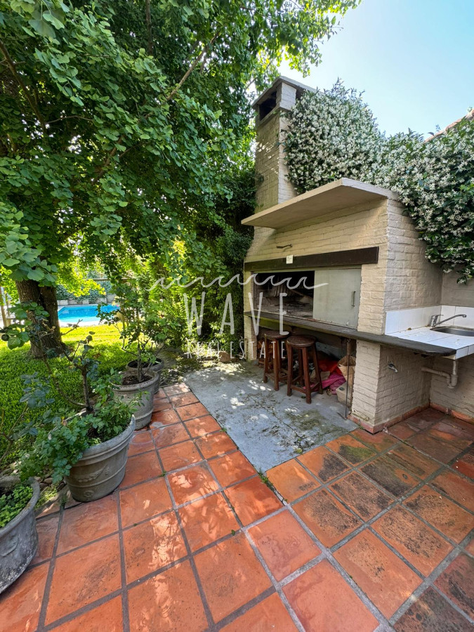 Casa ID.4608 - Mansa, Alquiler Temporada, 4 dormitorios, piscina climatizada. Disponible.