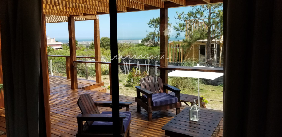 Casa ID.3917 - Hermosa casa de lapacho a mts del mar. 