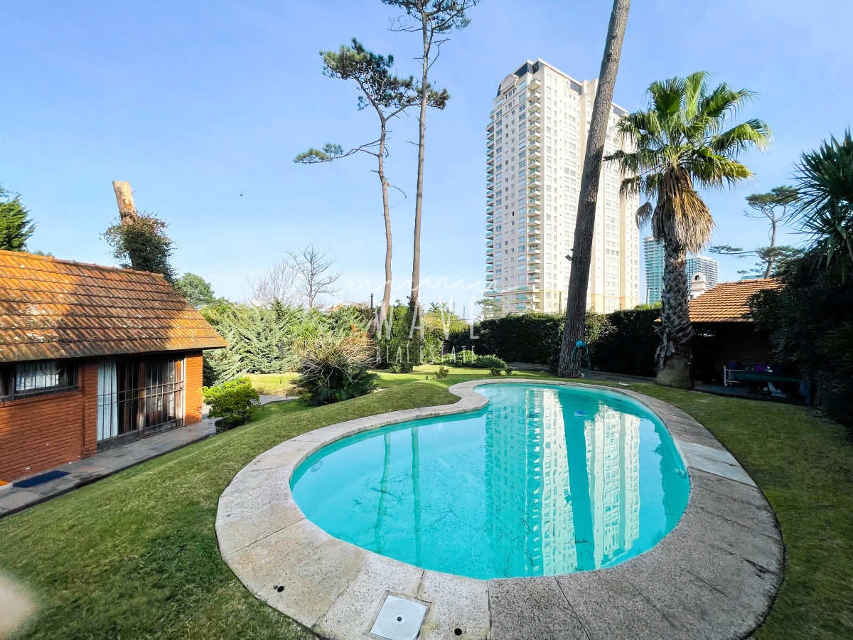 Casa ID.4349 - Alquiler y venta hermosa casa en playa mansa 