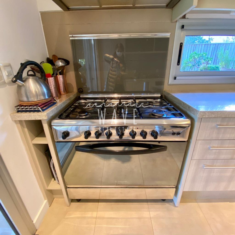 Casa ID.4810 - Venta, Casa en Barrio Privado Rincón del Indio, con 4 habitaciones