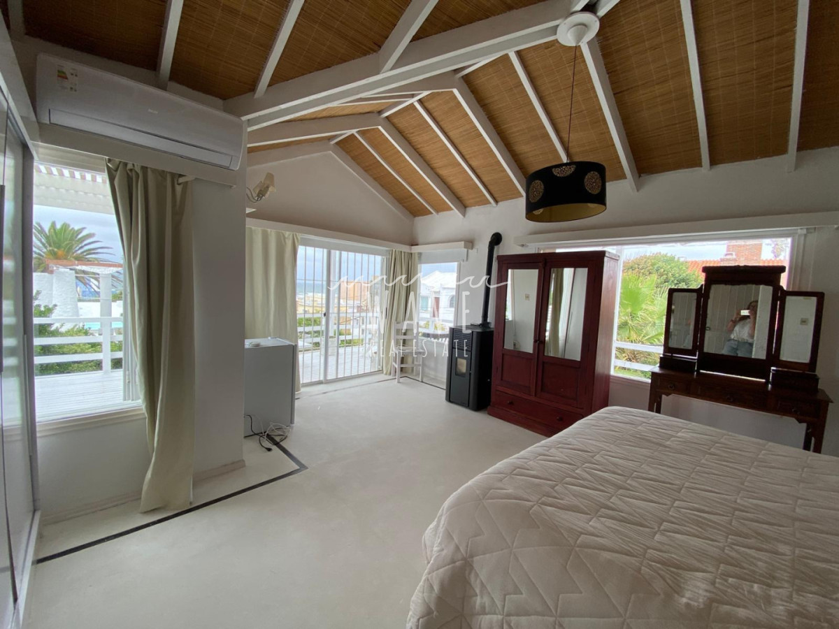 Casa ID.5952 - Alquiler temporada y venta casa 4 dormitorios a pasos del mar en la barra 