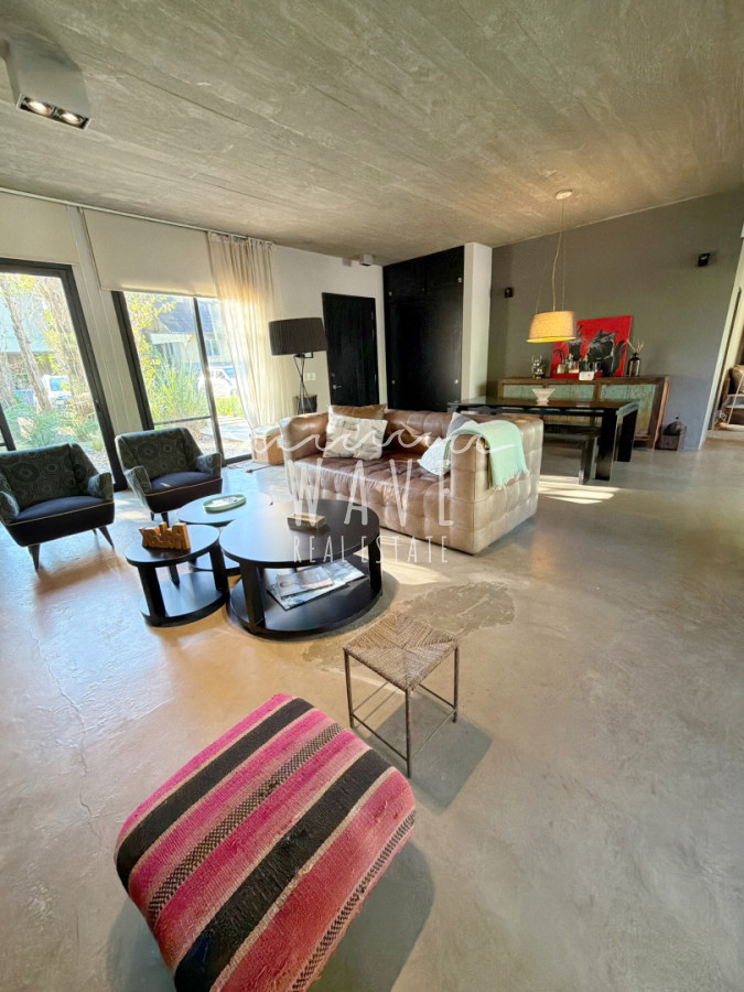 Casa ID.5489 - Venta casa Barrio Privado La Arbolada Punta del Este 