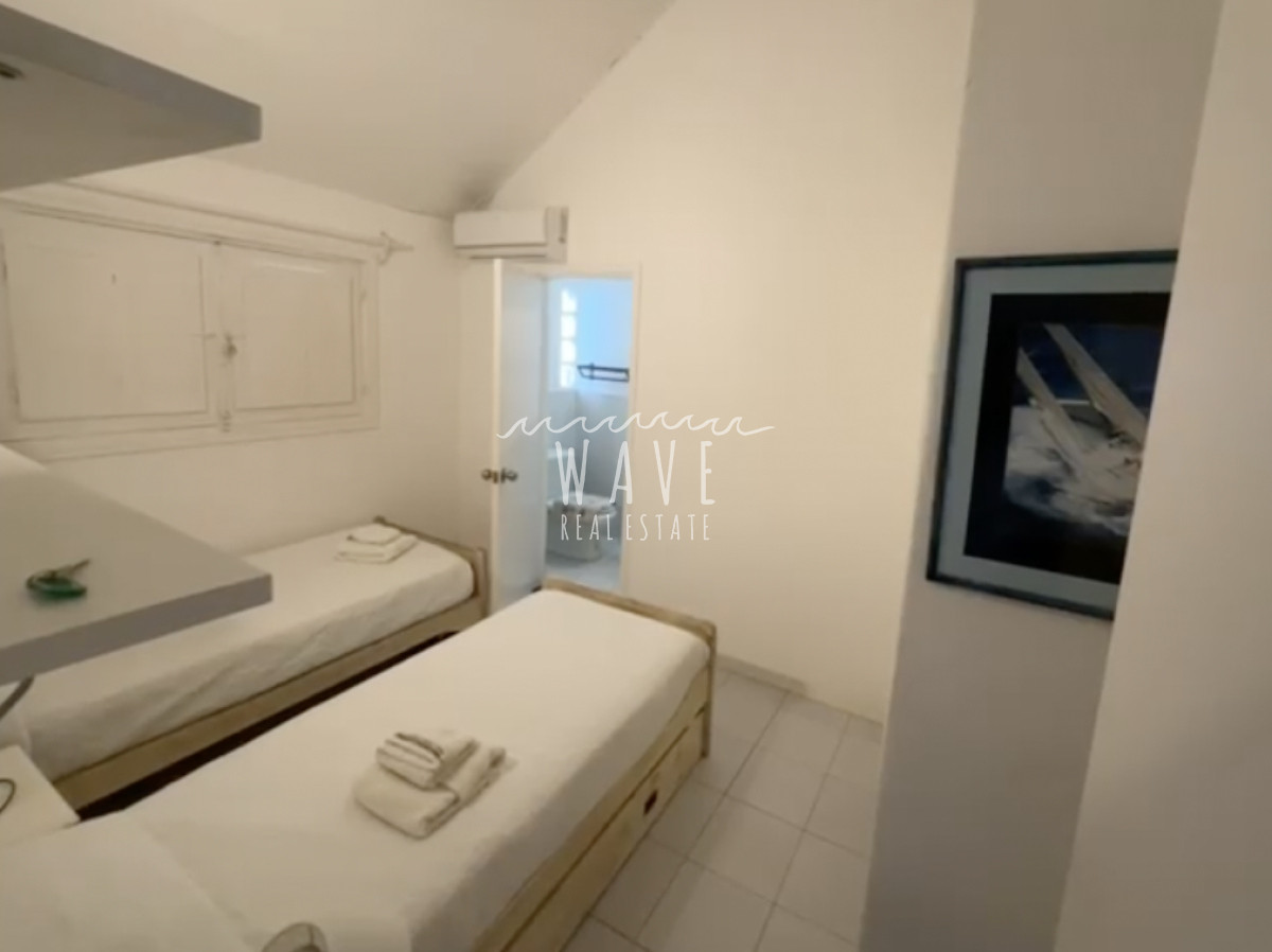 Casa ID.4975 - Venta de casa , con 4 dormitorios  en La Barra