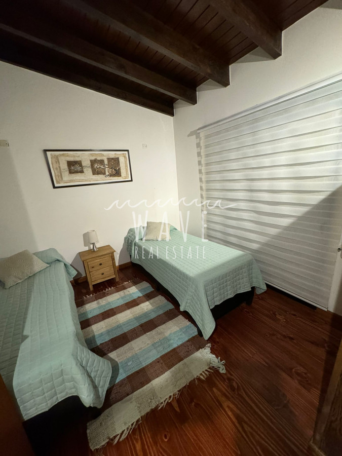 Casa ID.4684 - Alquiler Temporal Casa Barra Verde, 3 dormitorios, enorme jardín. 7 personas, Linda, cómoda, muy disfrutable.