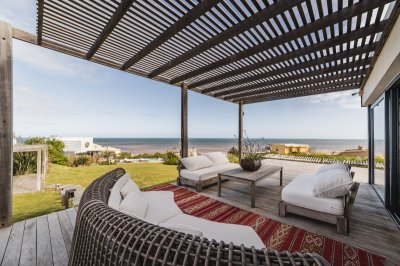 Alquiler Temporal, Casa en El Chorro con vista al mar, 4 dormitorios y 6 baños