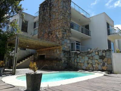 Alquiler Temporal de Verano, Casa con 3 dormitorios en Montoya
