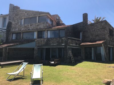 UN CLÁSICO LA BARRA SOBRE EL MAR 