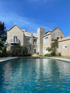 Alquiler de verano, Casa de 6 dormitorios en Balneario Buenos Aires, con piscina