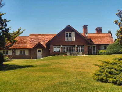Venta de Casa de 6 dormitorios en San Rafael, Punta del Este.
