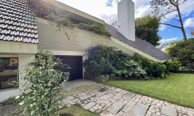 VENTA- MAGNIFICO CHALET EN ZONA GOLF- PUNTA DEL ESTE