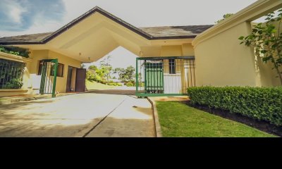 HERMOSA CASA  EN BOULEVARD PARK. MANSA