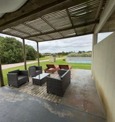 Venta, Casa en Barrio Privado El Quijote, 3 dormitorios, piscina y parrillero.