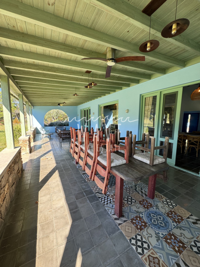 Chacra ID.5463 - Venta de chacra de 4 dormitorios en La Barra