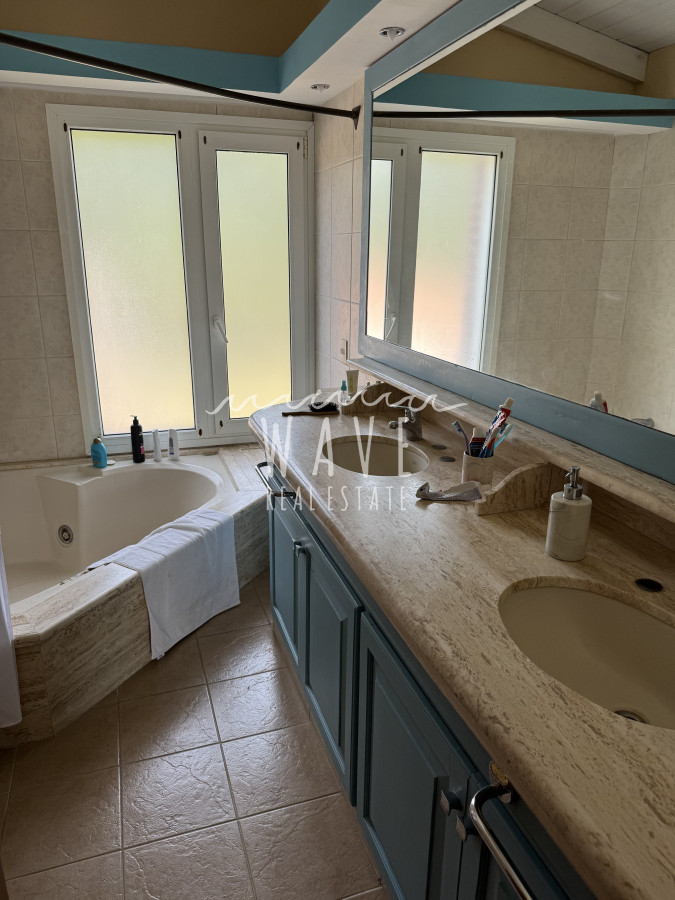 Chacra ID.1273 - Venta, exclusiva chacra de 3 h y casa de 580 m2.  Zona Chacras del Este. Oportunidad.