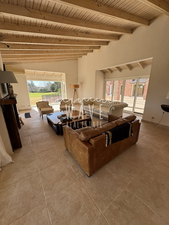 Chacra ID.1273 - Venta, exclusiva chacra de 3 h y casa de 580 m2.  Zona Chacras del Este. Oportunidad.