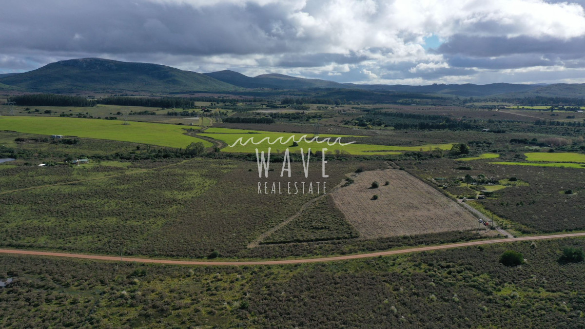 Chacra ID.4274 - Piriápolis, entre las sierras, chacra en Venta, OPORTUNIDAD. 5 H con casa de 3 dormitorios. 
