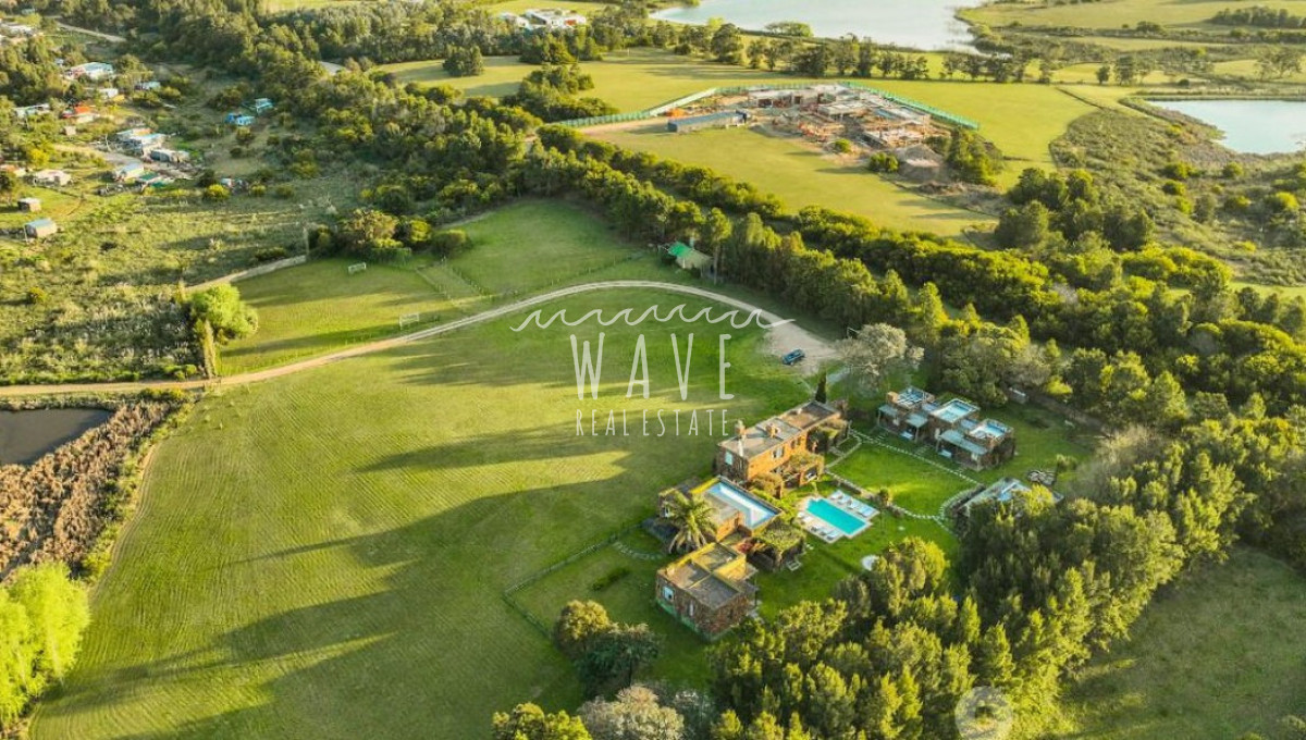 Chacra ID.761 - Venta Alquiler Chacra 10 Suites Manantiales 