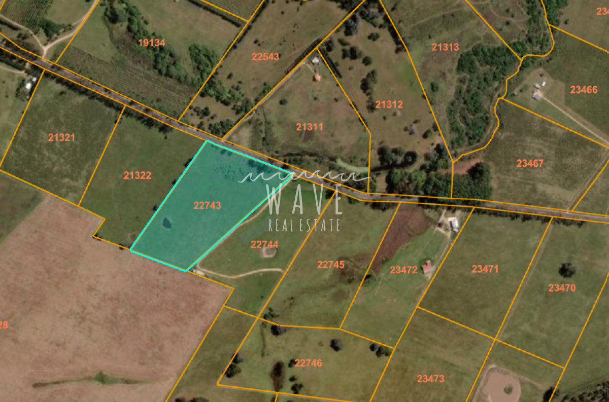 Chacra ID.5481 - Venta Chacra 5 has Camino Medellin tajamar y arboles nativos