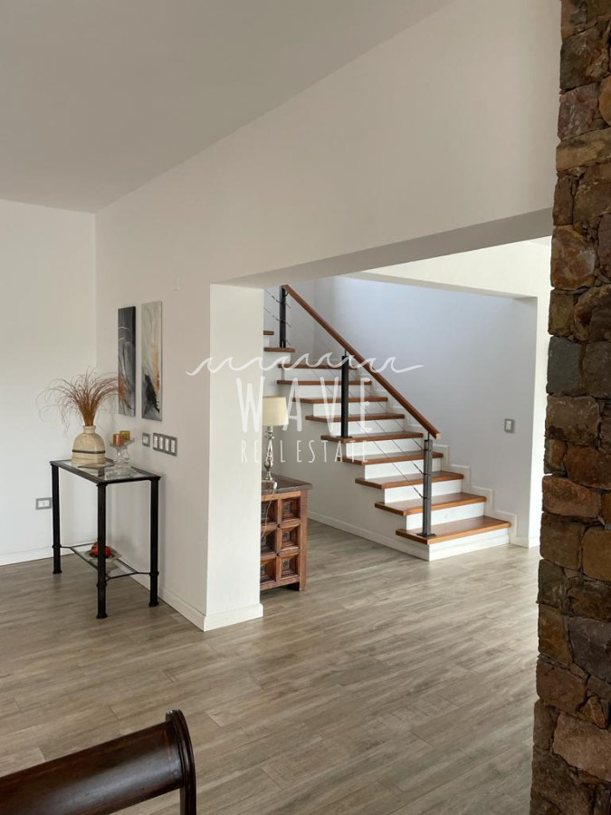 Campo Ref.1831 - Establecimiento de lujo con comodidades de trabajo. Impecable.