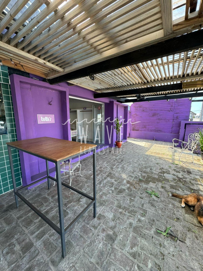 Local Comercial ID.5015 - Venta de local comercial en La Barra, Con apartamento en segundo piso