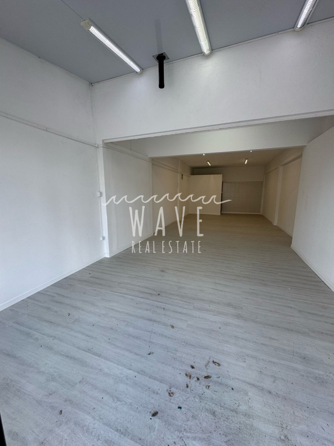 Local Comercial ID.4820 - Alquiler de Local a estrenar en Manantiales, con 70 M2, frente a Ruta 10