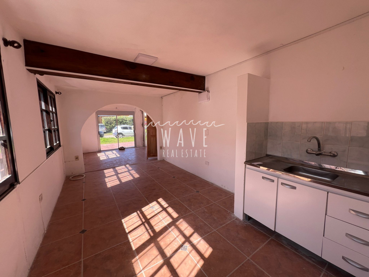 Local Comercial ID.4410 - Alquiler de local comercial anual en Manantiales