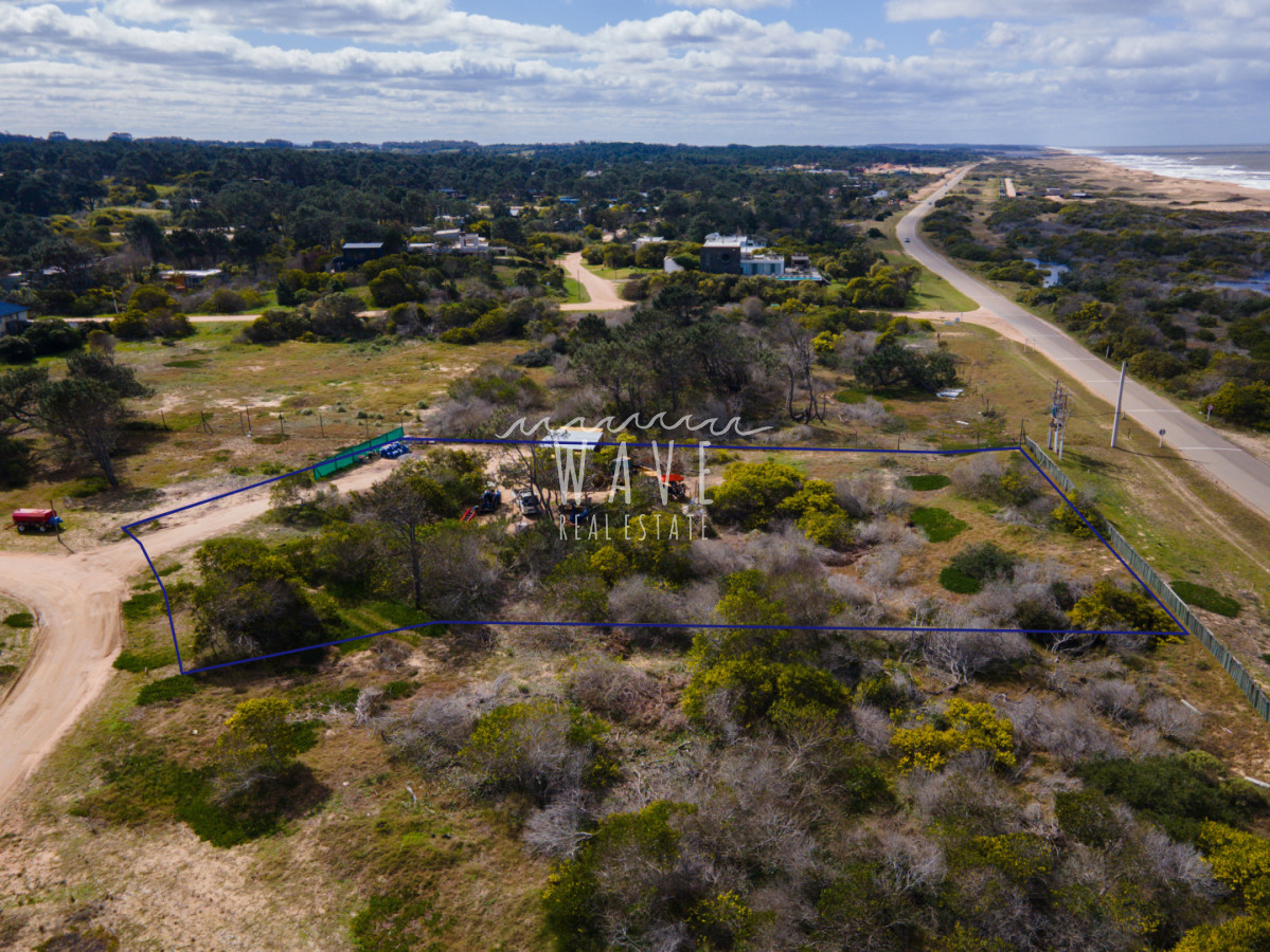 Terreno ID.6095 - Venta Lote Primera Linea Laguna Escondida 