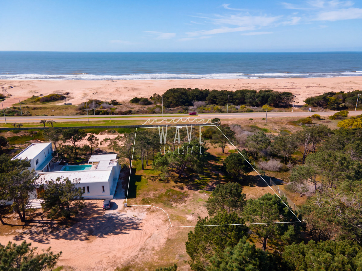 Terreno ID.6086 - Venta Lote Primera Linea Laguna Escondida 