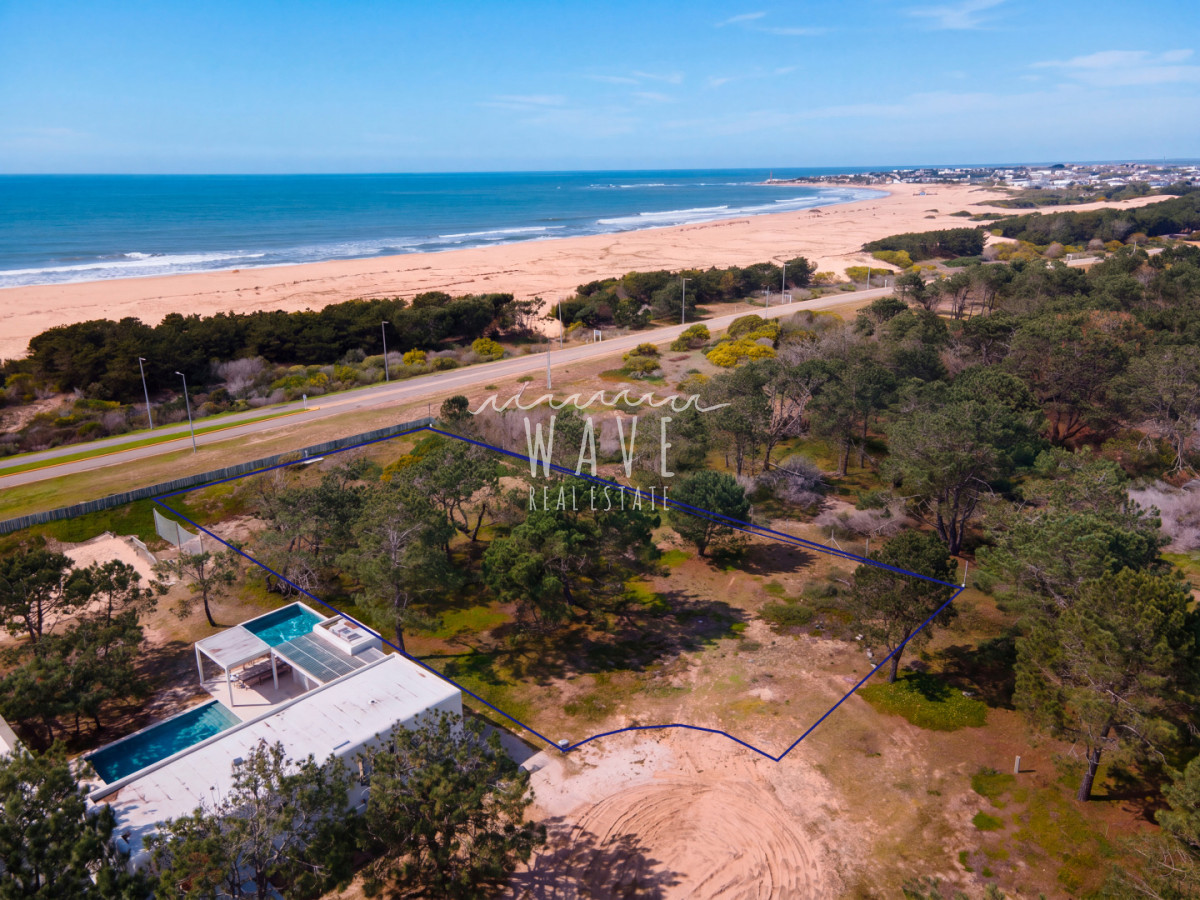 Terreno ID.6086 - Venta Lote Primera Linea Laguna Escondida 
