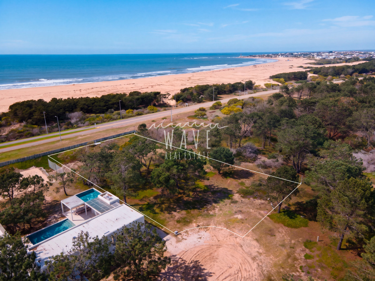 Terreno ID.6086 - Venta Lote Primera Linea Laguna Escondida 