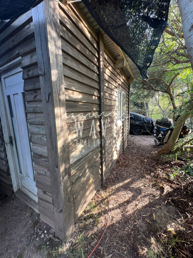 Terreno ID.1700 - La Barra, El Tesoro, lote de 1140 m2 con mejoras. 