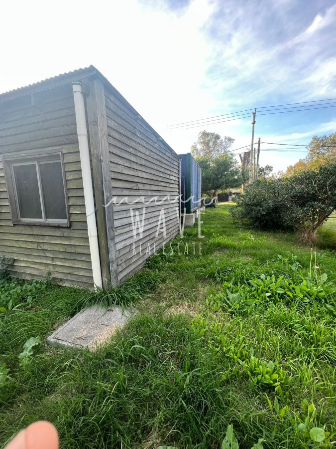 Terreno ID.1700 - La Barra, El Tesoro, lote de 1140 m2 con mejoras. 