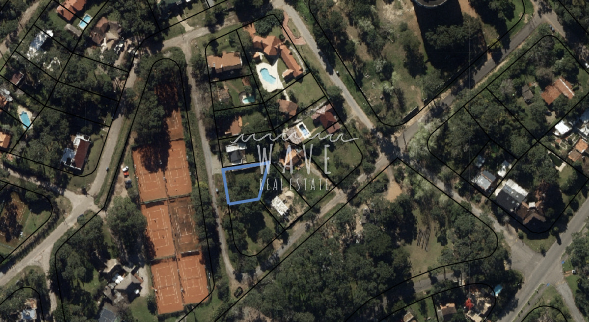 Terreno ID.4771 - Terreno en Venta, Punta del Este, Lugano, 719 m2