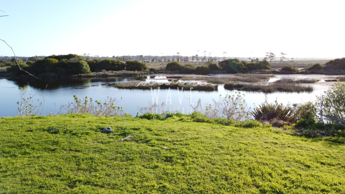Terreno ID.4465 - 2 padrones-1200m2-Primera Línea