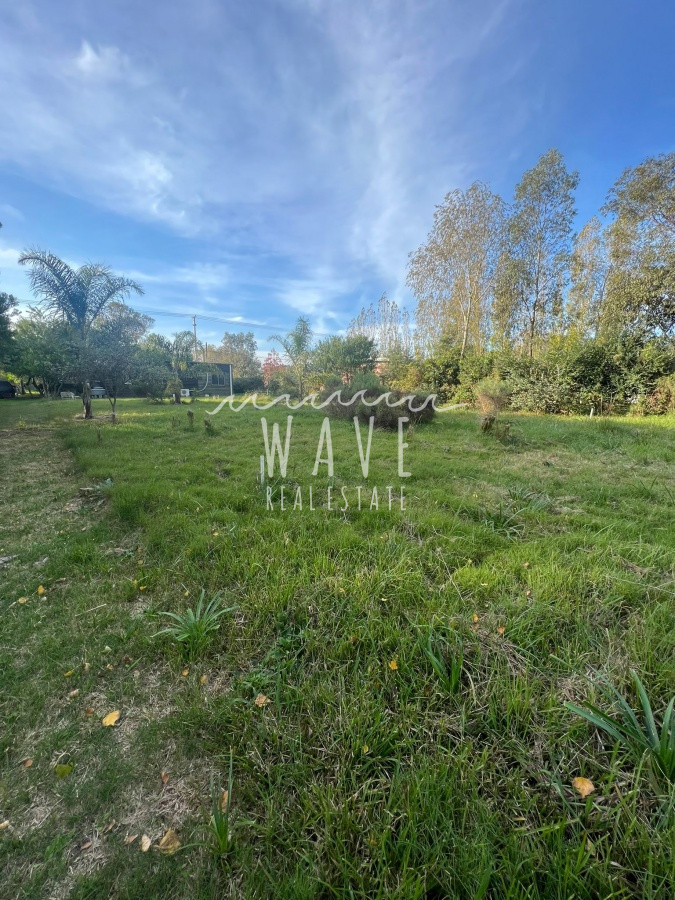 Terreno ID.1700 - La Barra, El Tesoro, lote de 1140 m2 con mejoras. 
