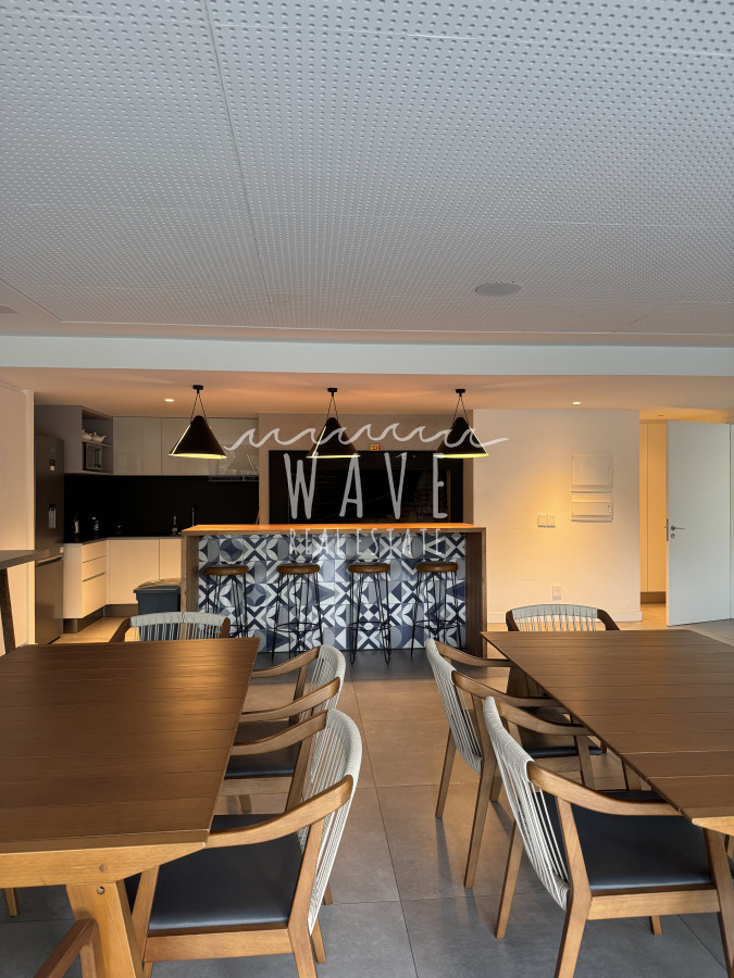 Apartamento ID.4974 - Venta Departamento Mansa, 3 dormitorios, Punta del Este 