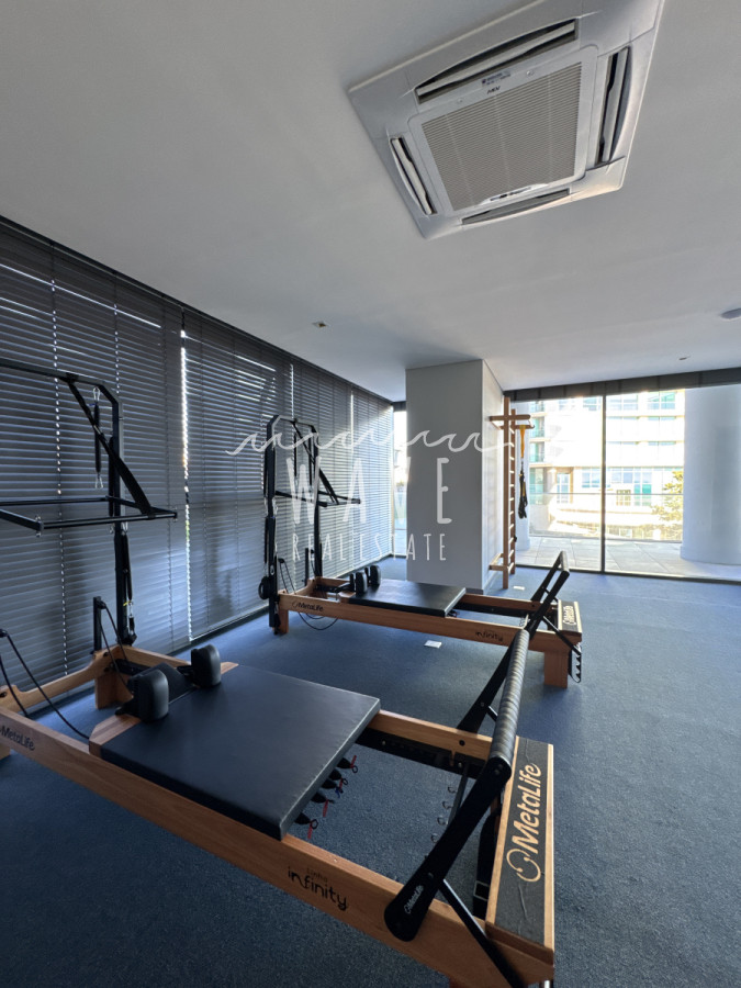 Apartamento ID.4974 - Venta Departamento Mansa, 3 dormitorios, Punta del Este 