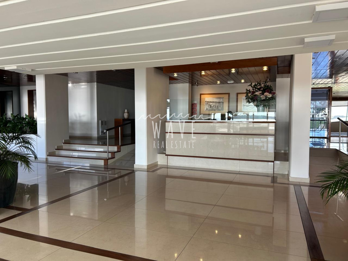 Apartamento ID.5115 - Alquiler de verano, Apartamento de 2 dormitorios y medio en Playa Mansa, Punta del Este