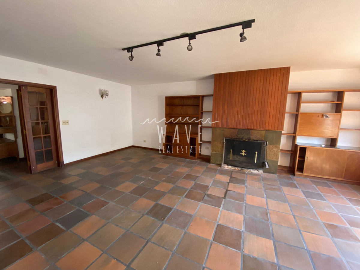Oficina ID.1493 - Oficina local empresa vivienda en la mejor esquina
