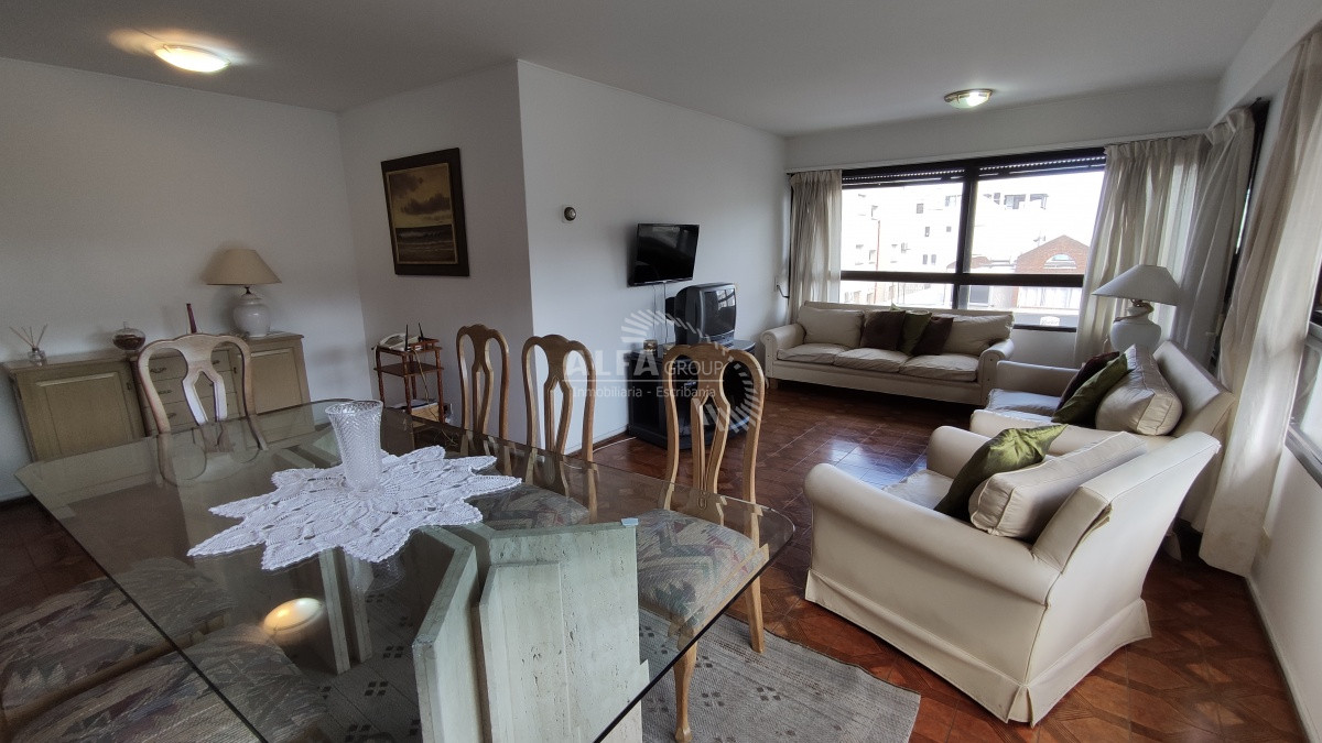 Apartamento ID.6330 - BAJÓ DE PRECIO! 3 dormitorios y serv. cerca del mar