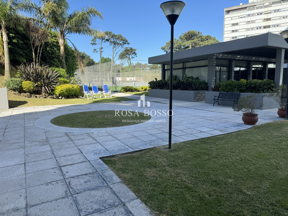 Apartamento ID.8578 - Venta apartamento 3 dormitorios Roosevelt 