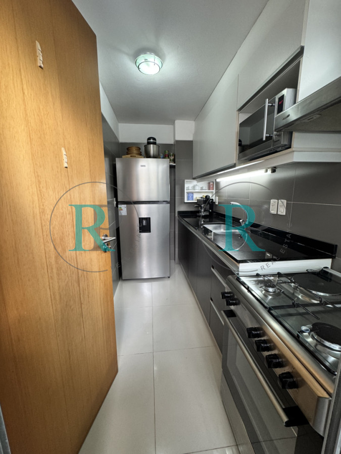 Apartamento ID.2684 - A pasos del mar en Playa Mansa - 1 dormitorio con parrillero