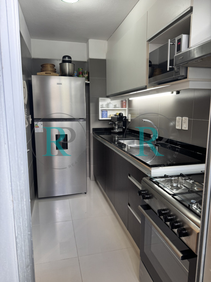 Apartamento ID.2684 - A pasos del mar en Playa Mansa - 1 dormitorio con parrillero