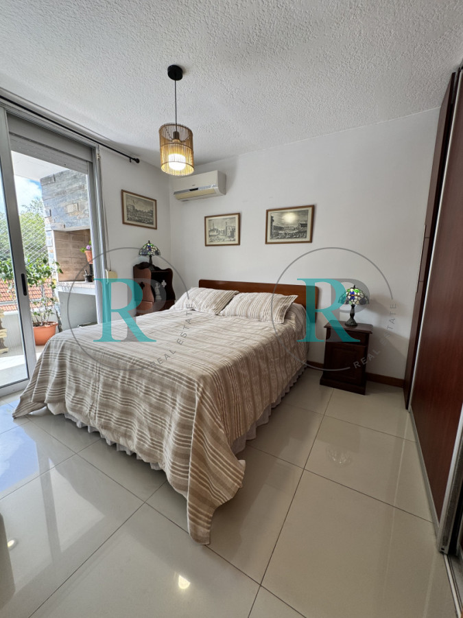 Apartamento ID.2684 - A pasos del mar en Playa Mansa - 1 dormitorio con parrillero