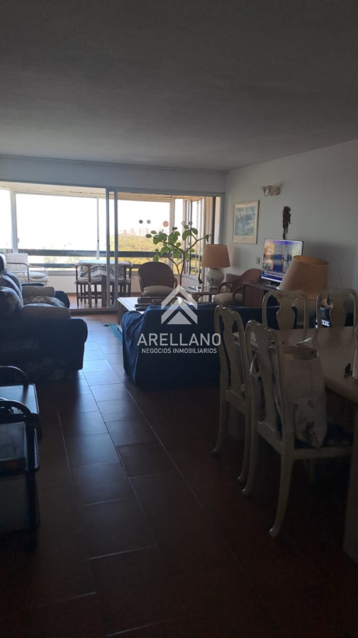 Apartamento ID.5756 - Piso alto, vista al mar - 3 dormitorios 