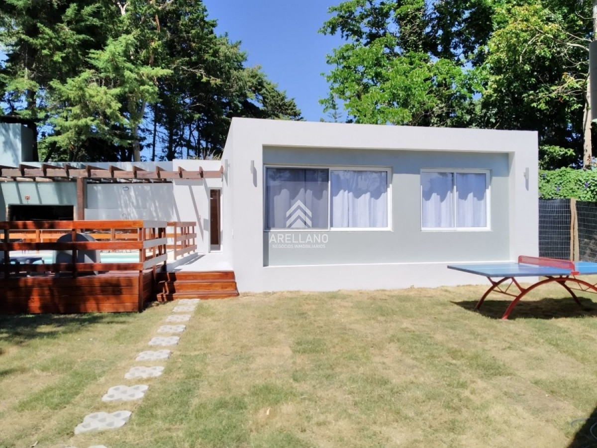 Casa ID.3926 - Casa en venta - ideal para vivir todo el año! Próxima a Colegios y servicios. 